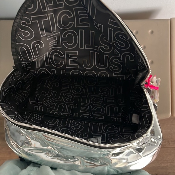 Justice backpack - Picture 3 of 5